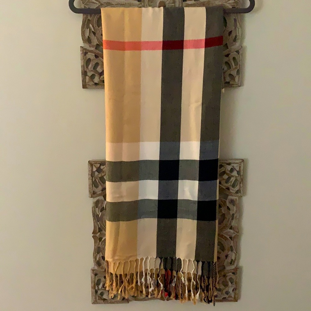 Tan/Black/Red Scarf